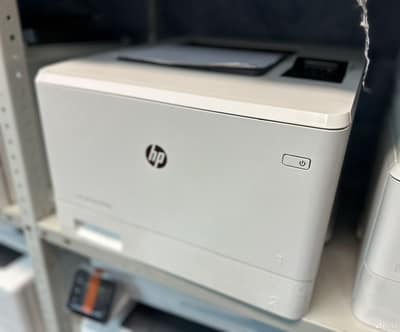 Принтер цветной лазерный А4 HP LaserJet M452dn